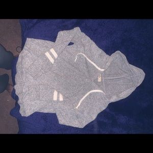 Shirt/Light hoodie.